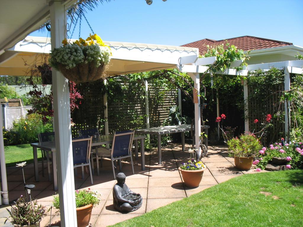 Rosalie On Albert B&B Whitianga Exterior foto