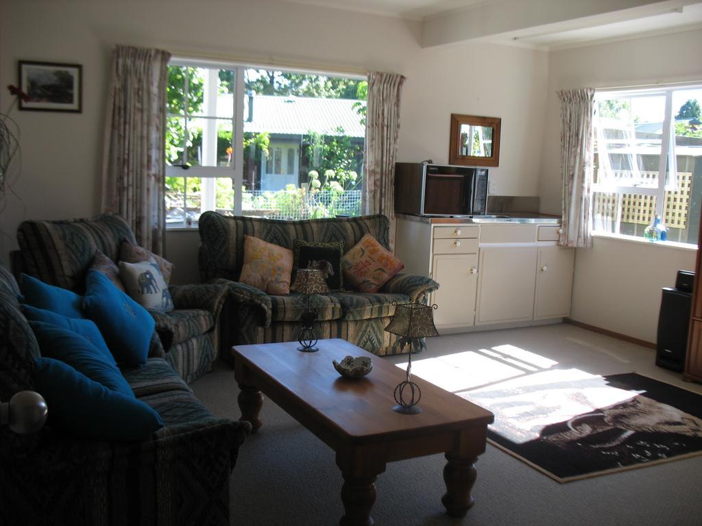 Rosalie On Albert B&B Whitianga Exterior foto
