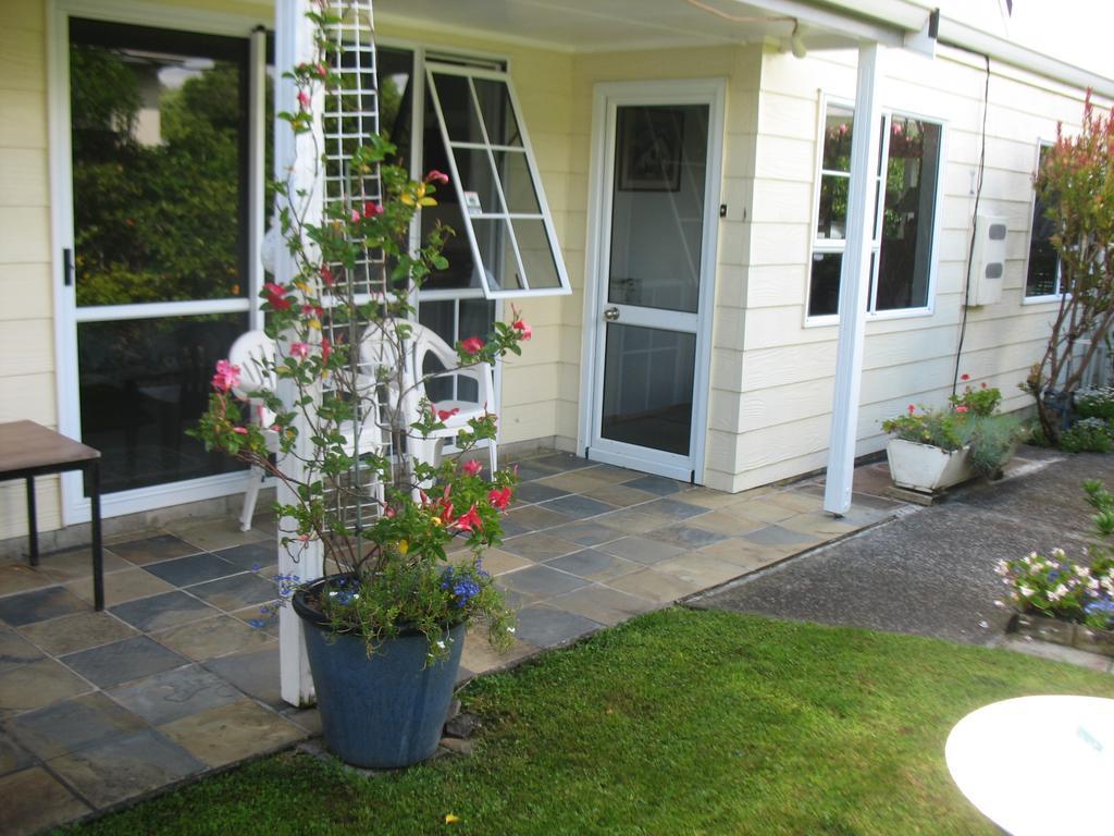 Rosalie On Albert B&B Whitianga Exterior foto